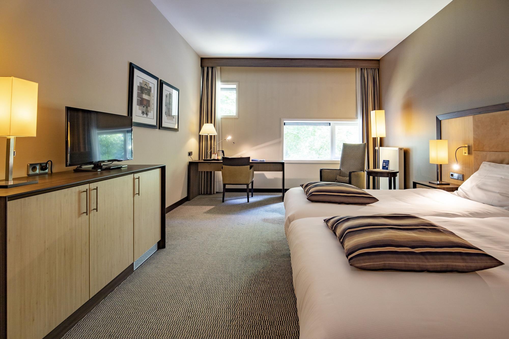 Fletcher Hotel Restaurant Амерсфорт Екстериор снимка