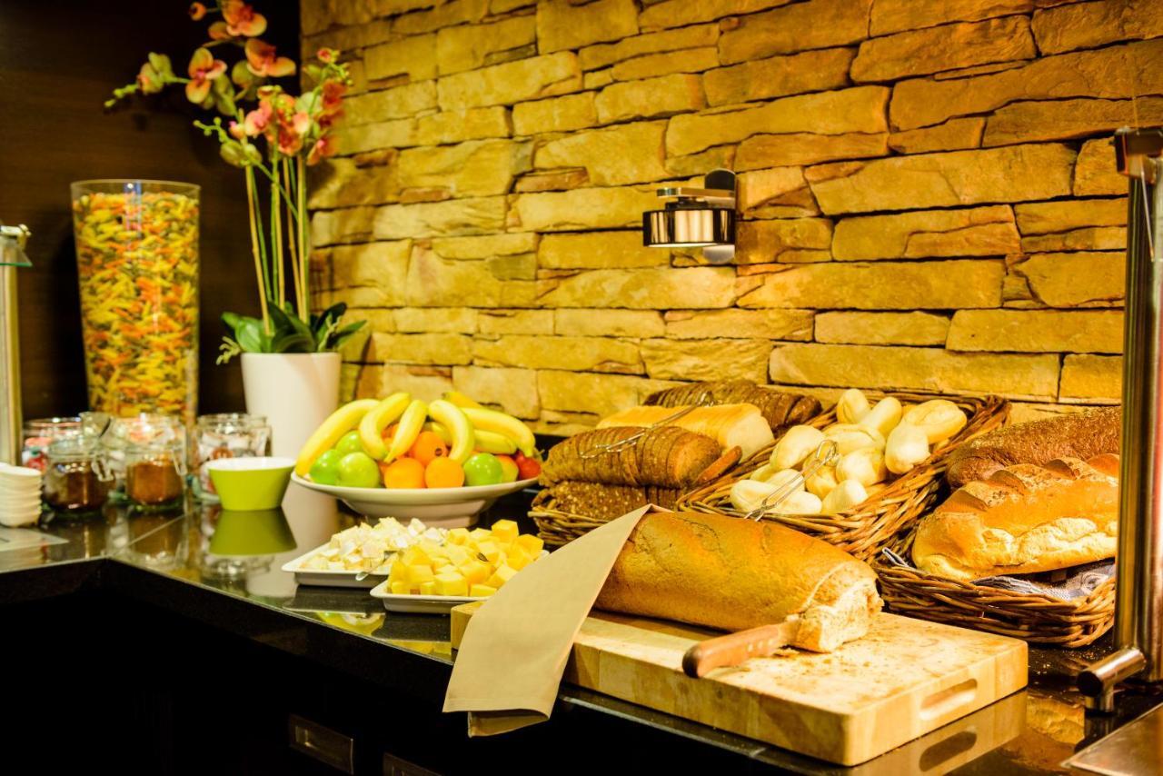 Fletcher Hotel Restaurant Амерсфорт Екстериор снимка